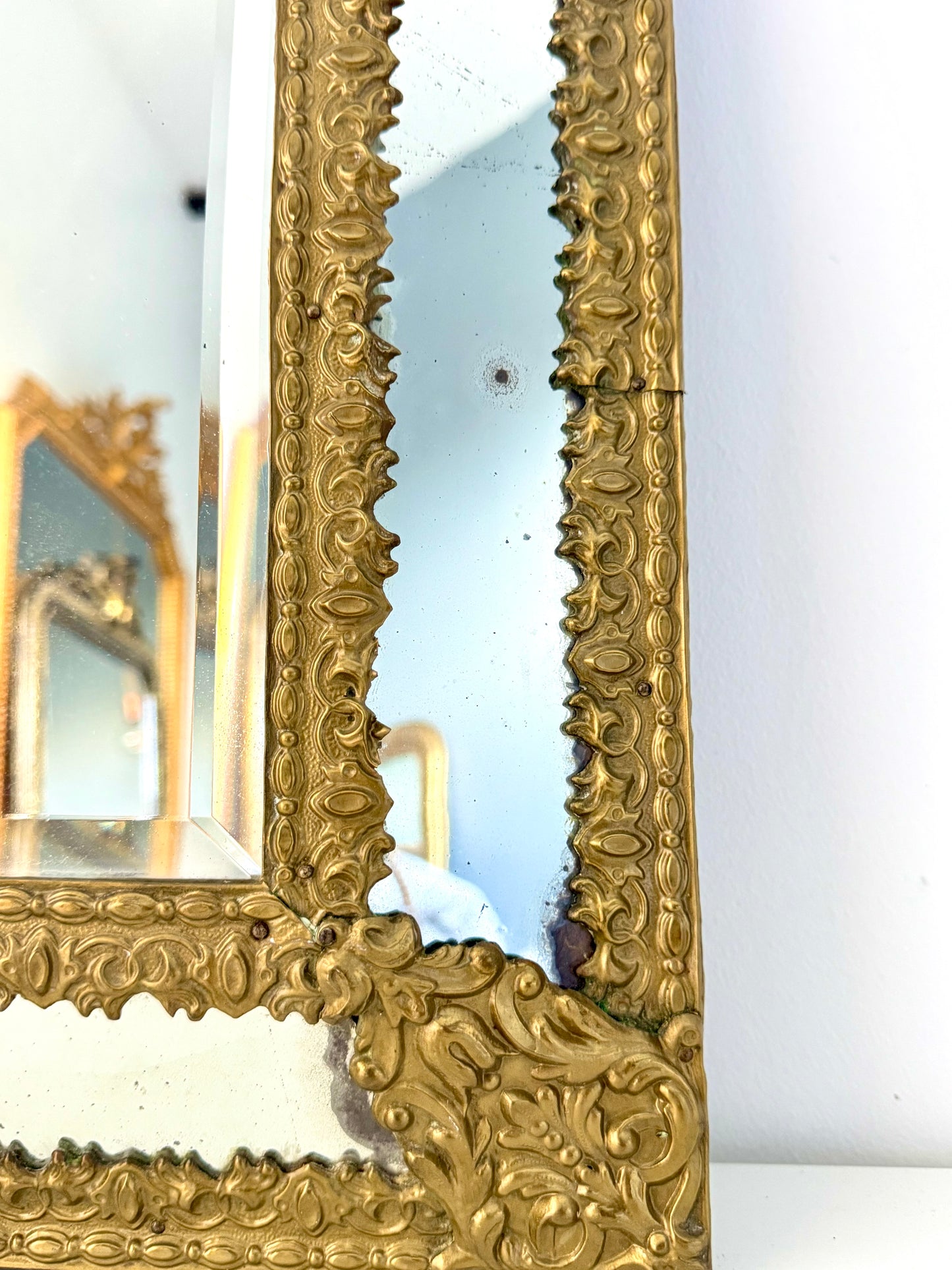 Miroir ancien à parcloses