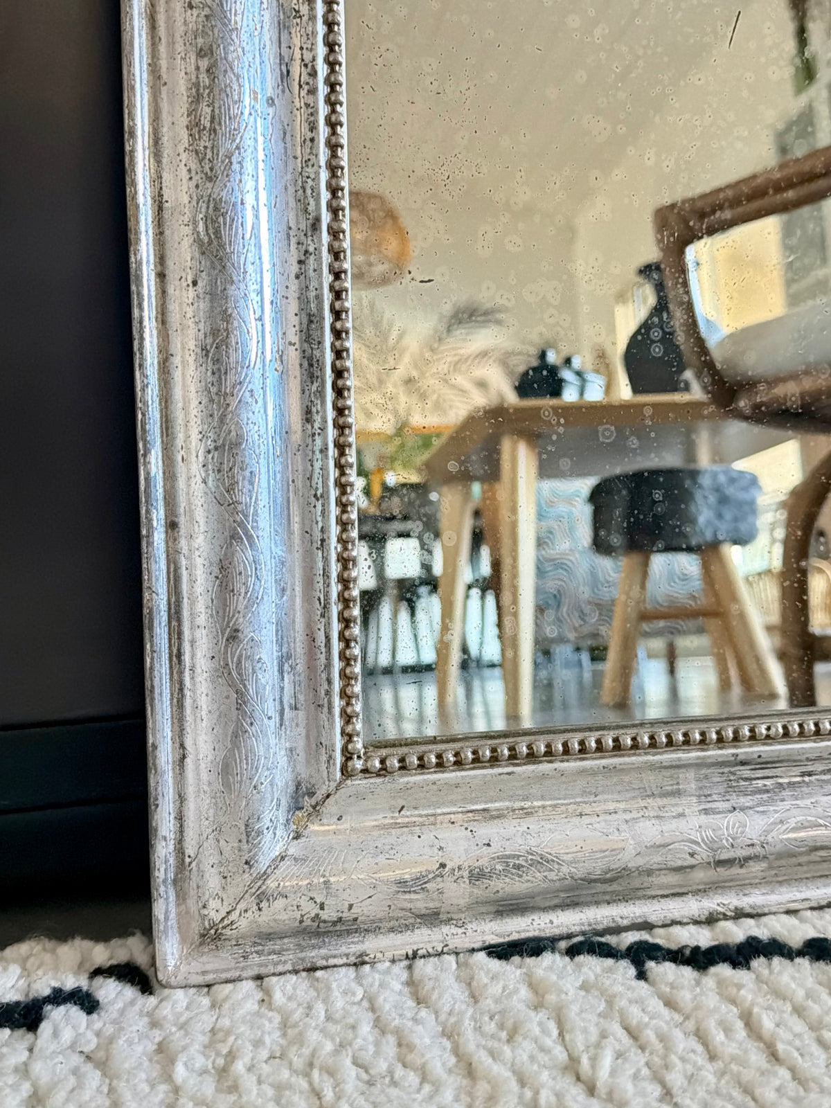 Miroir ancien Louis Philippe à la feuille d’argent