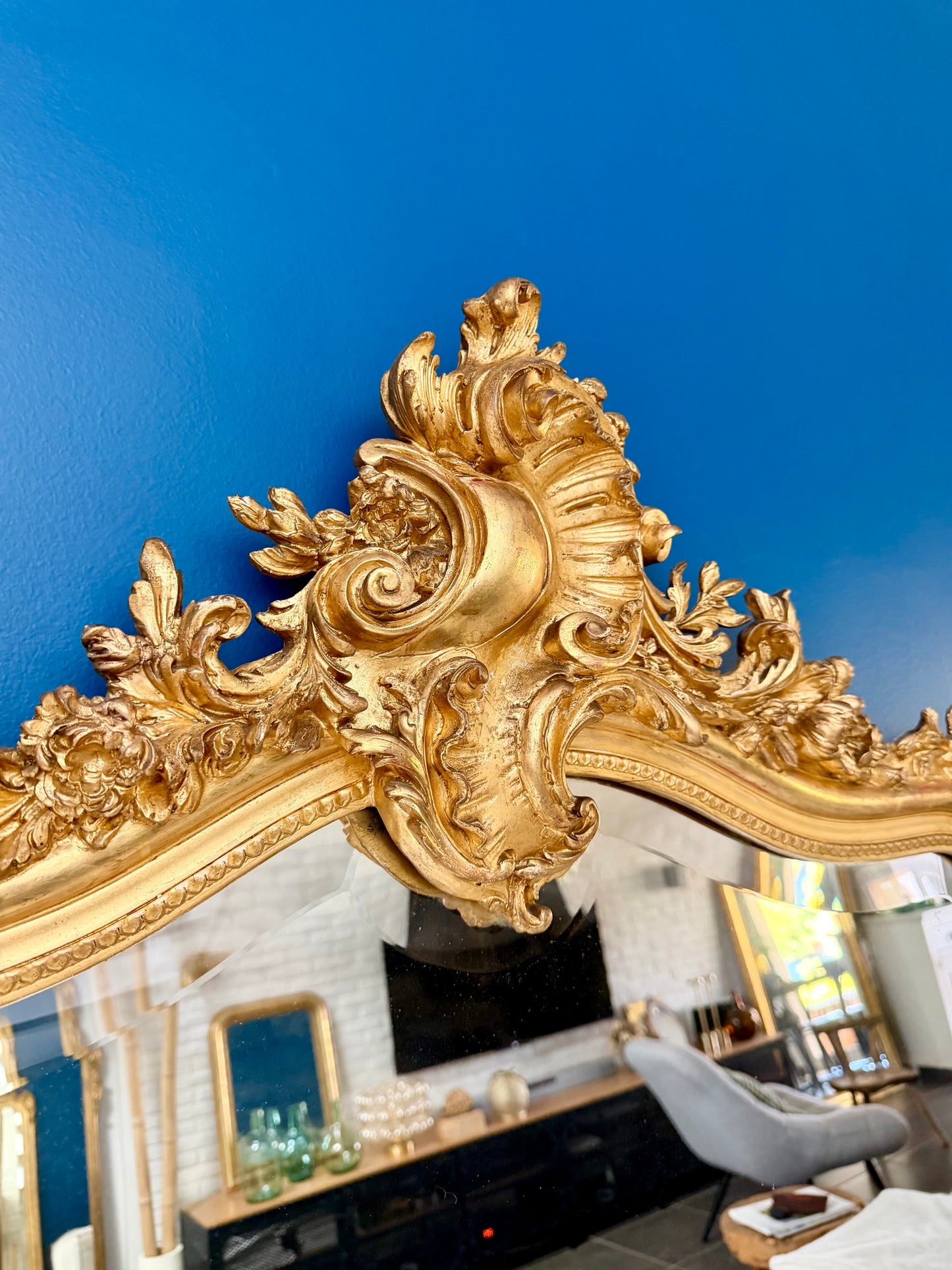 Grand miroir ancien Napoléon III doré à la feuille d’or