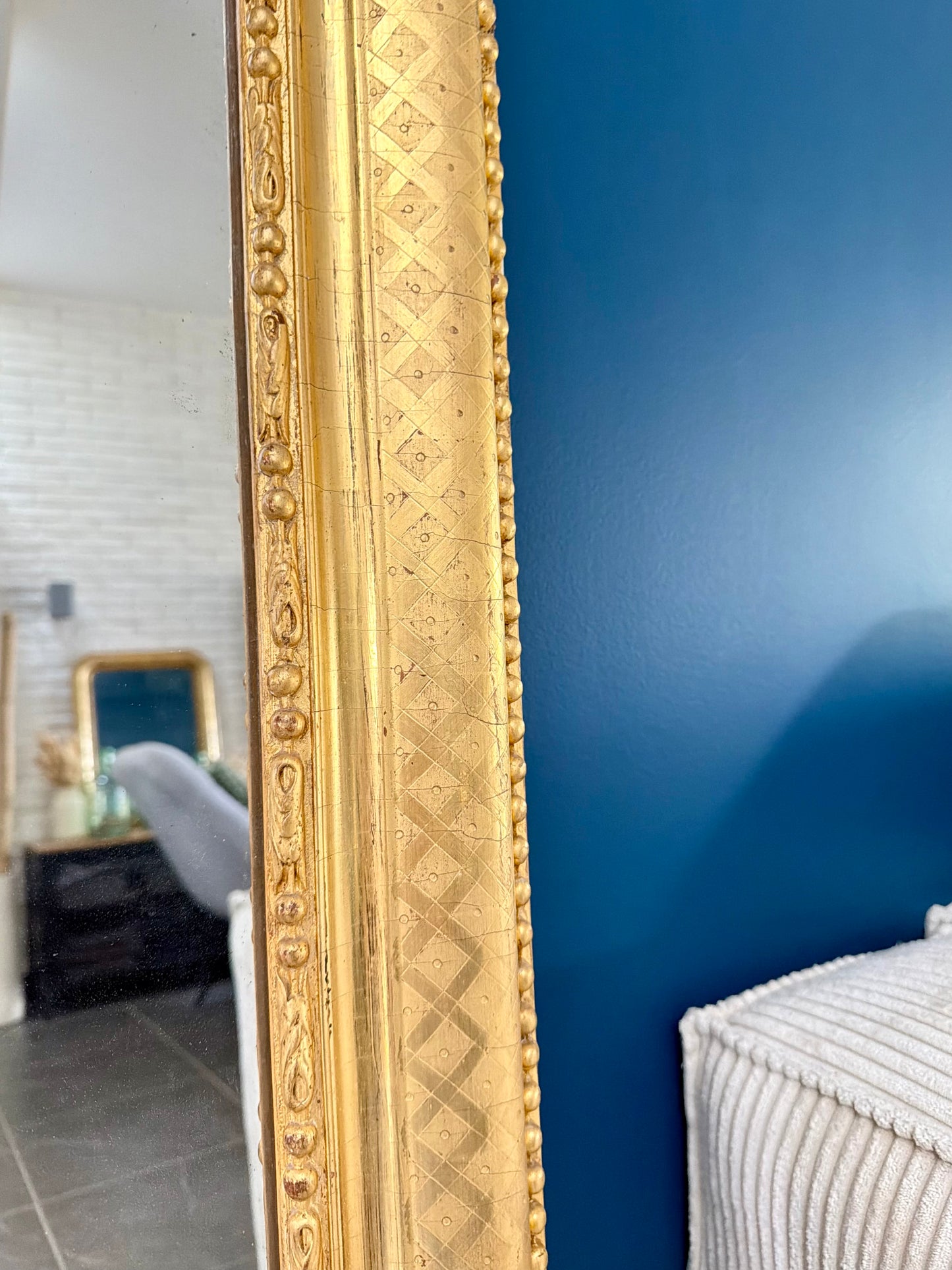 Somptueux miroir ancien Louis Philippe doré à la feuille d’or