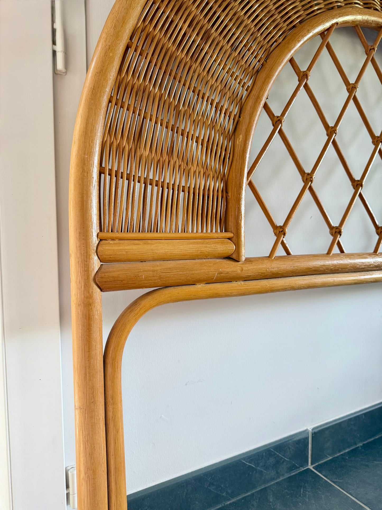 Tête de lit en rotin vintage