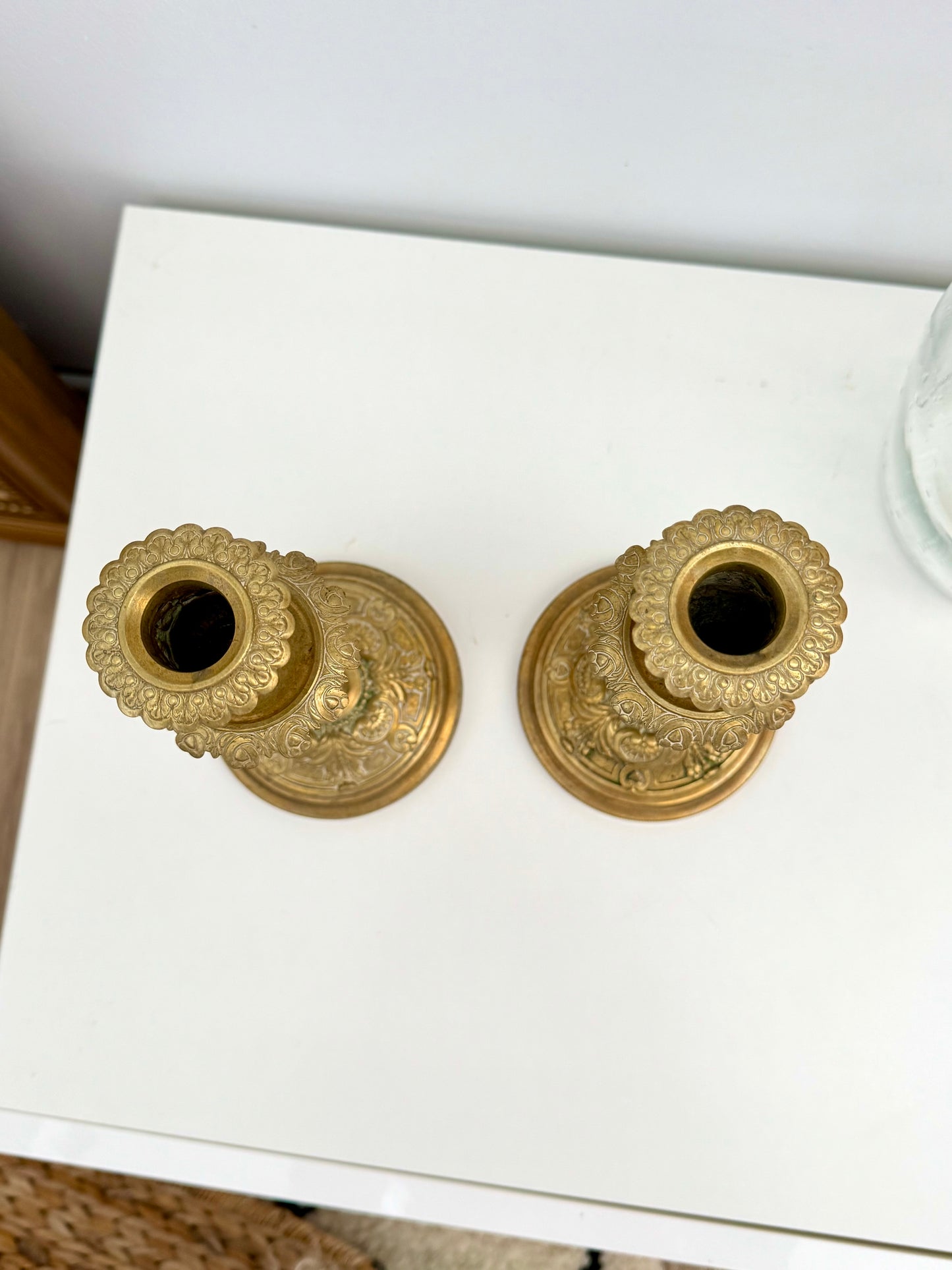 Duo de bougeoirs ancien en laiton