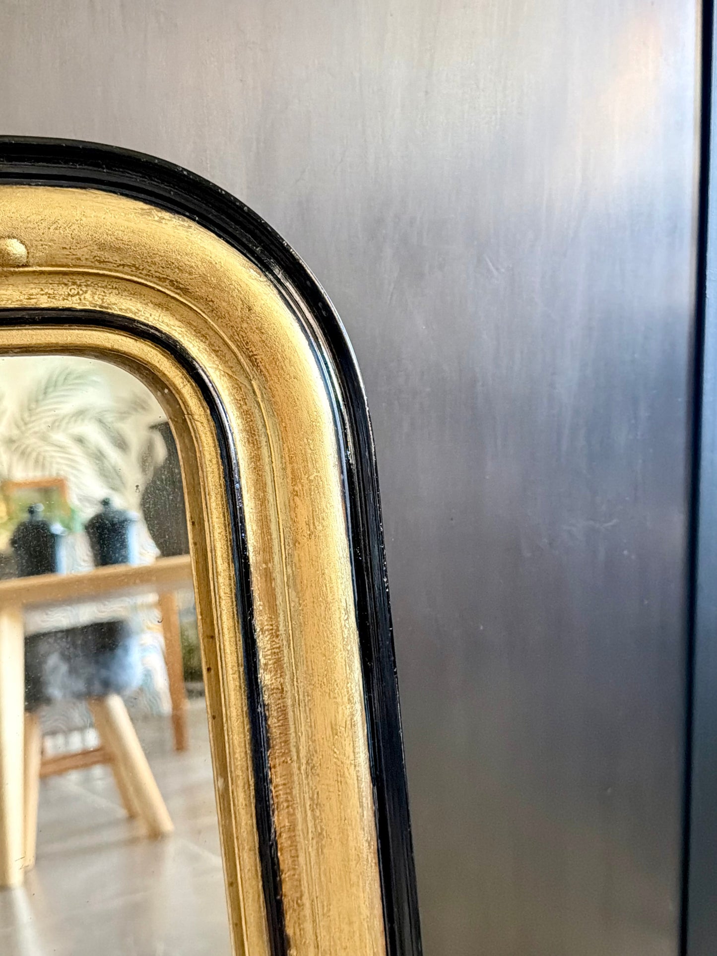 Miroir ancien Louis Philippe noir et doré