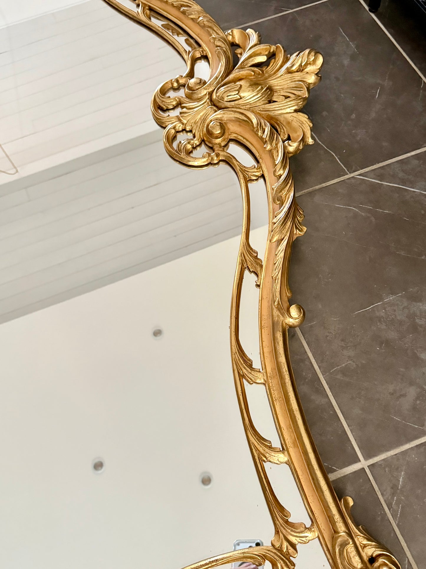 Exceptionnel miroir ancien papillon baroque doré