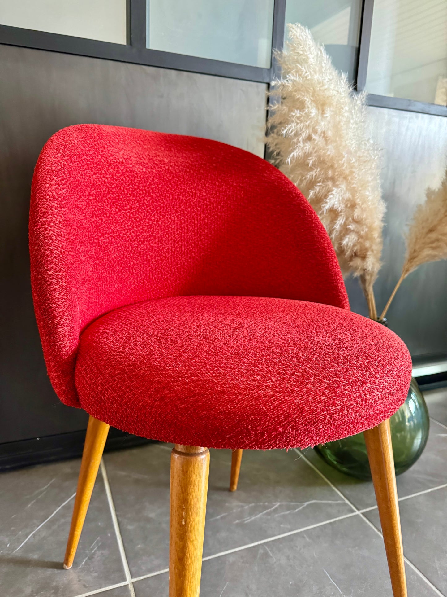 Paire de fauteuils vintage rouges