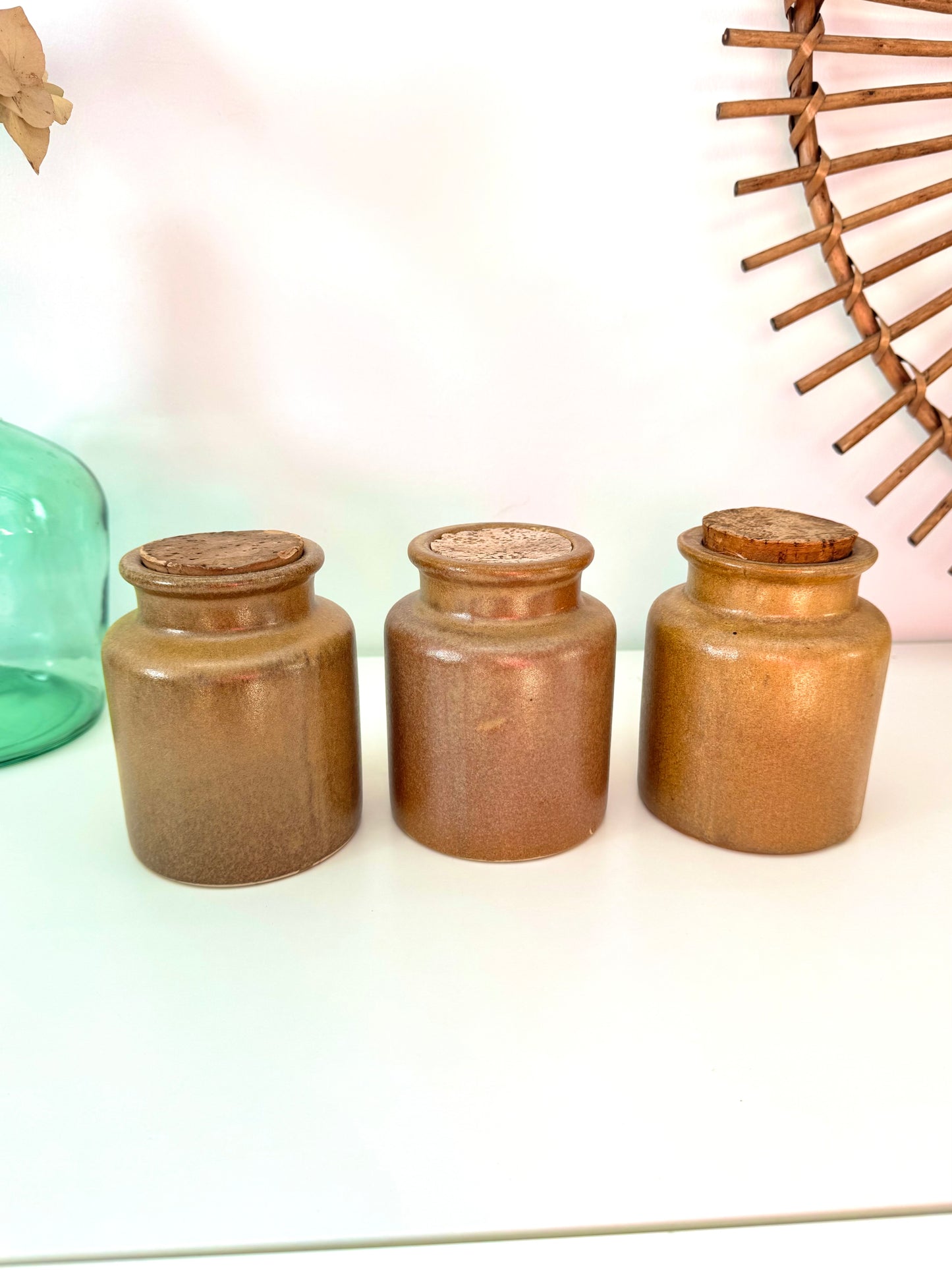 Trio de pots à moutarde en grès