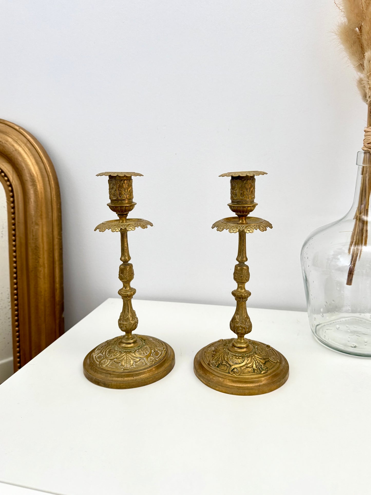 Duo de bougeoirs ancien en laiton