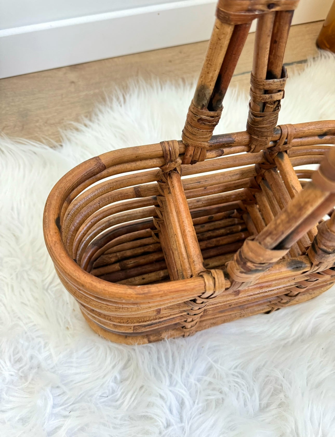Porte bouteilles en rotin