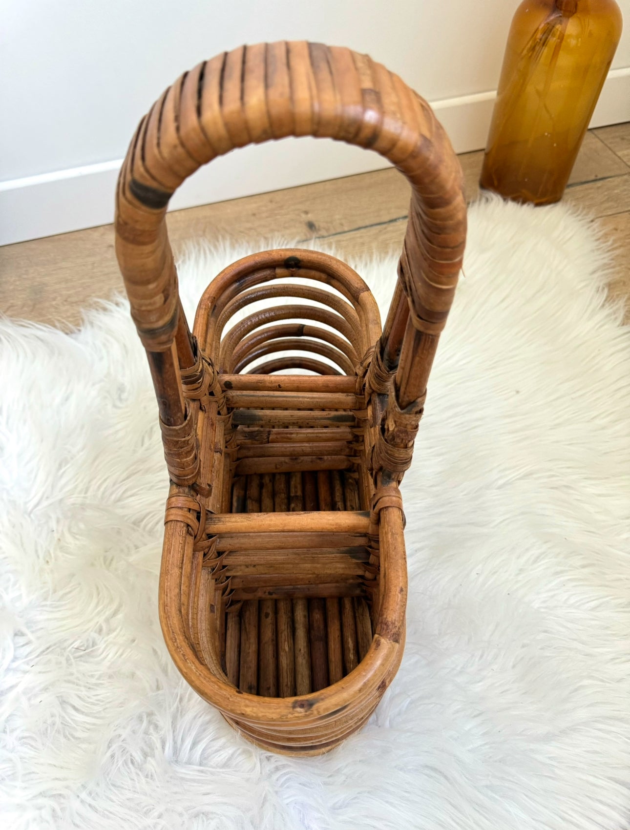 Porte bouteilles en rotin