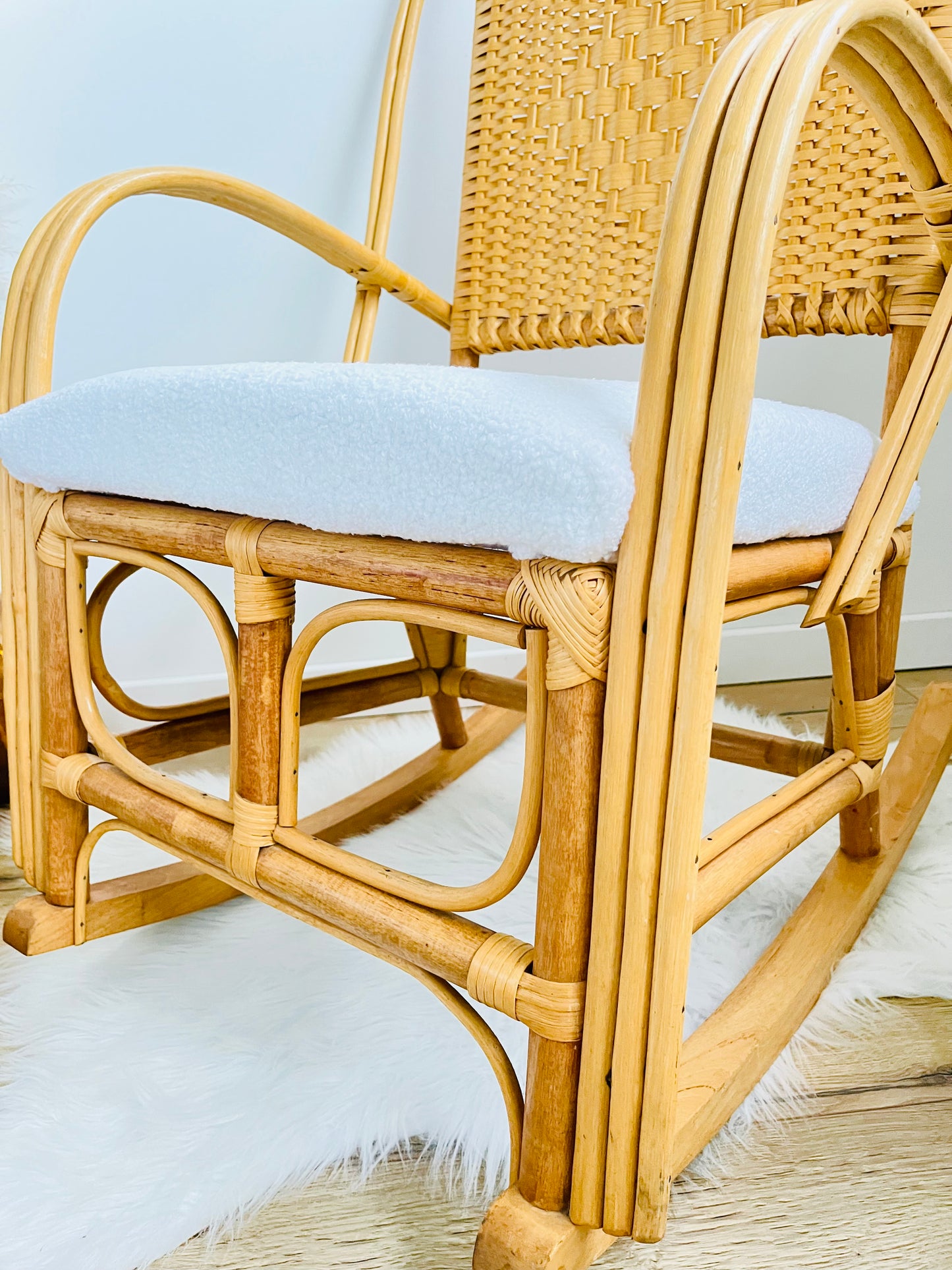 Rocking chair en rotin