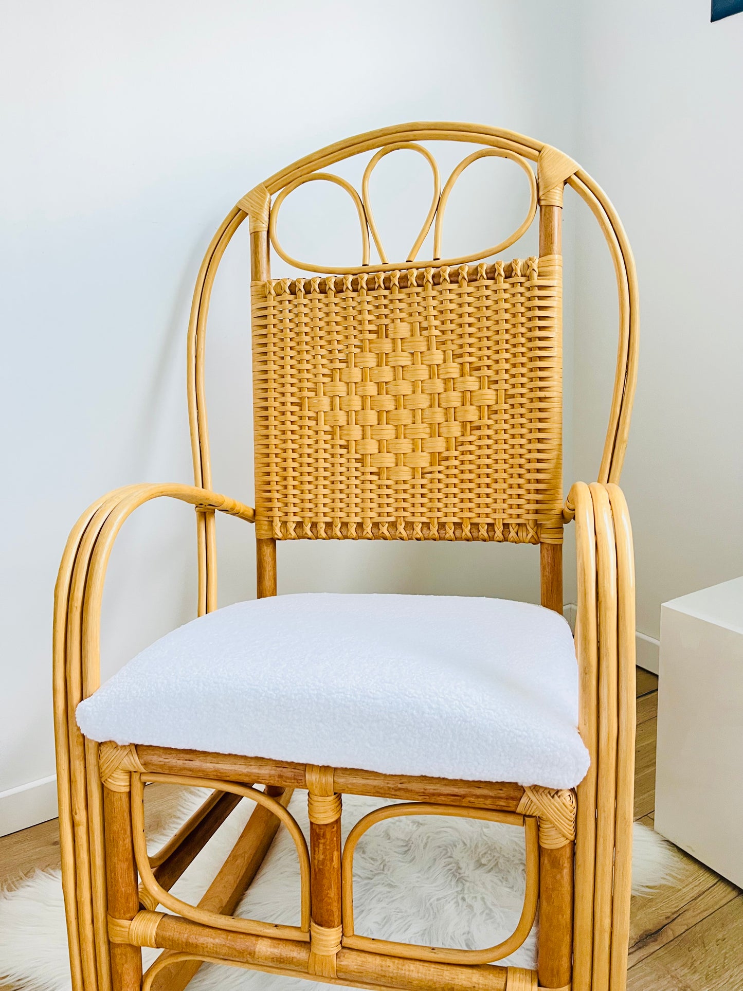 Rocking chair en rotin